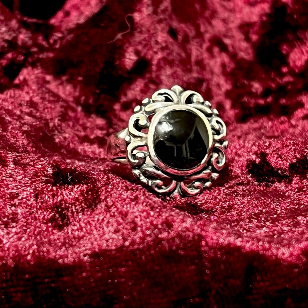 Silver and Black Onyx Filagree Design Ring 925 Silver Content